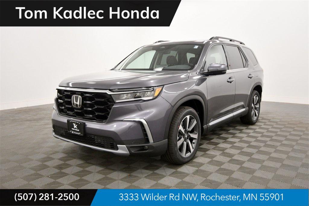 new 2025 Honda Pilot car, priced at $47,299