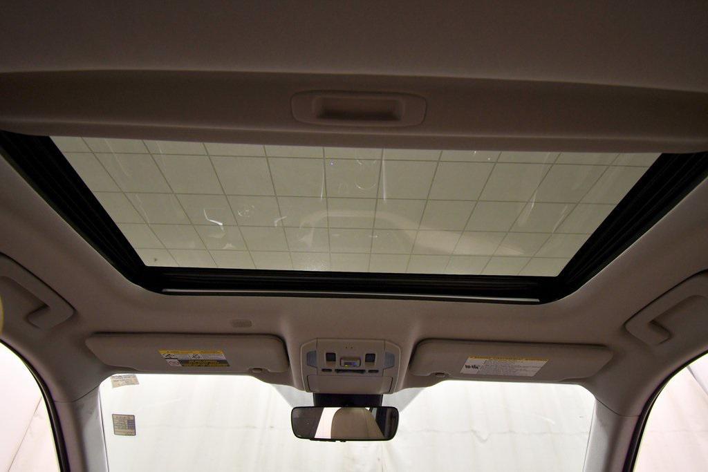 used 2020 Toyota Highlander car, priced at $29,239