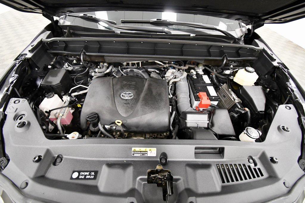 used 2020 Toyota Highlander car, priced at $29,239