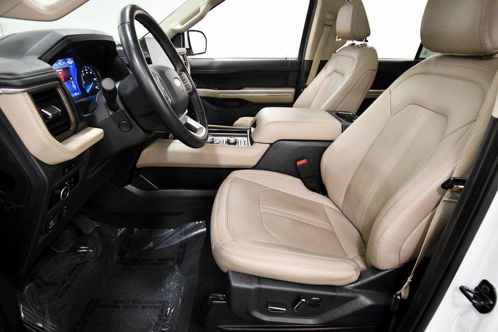 used 2024 Ford Expedition car, priced at $46,560