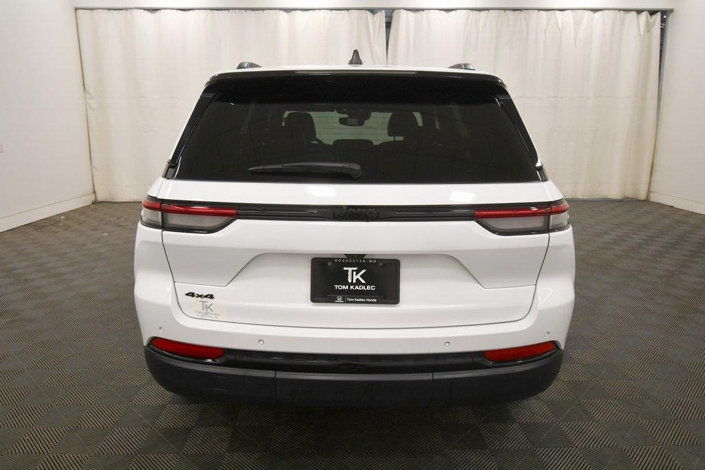 used 2024 Jeep Grand Cherokee car, priced at $27,999