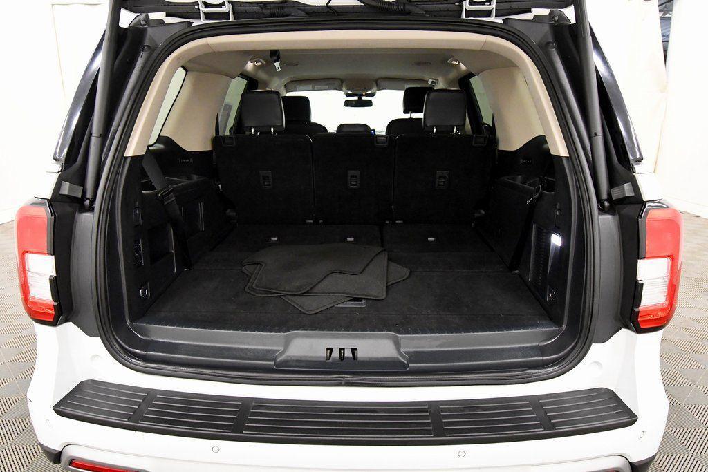 used 2024 Ford Expedition car, priced at $44,295