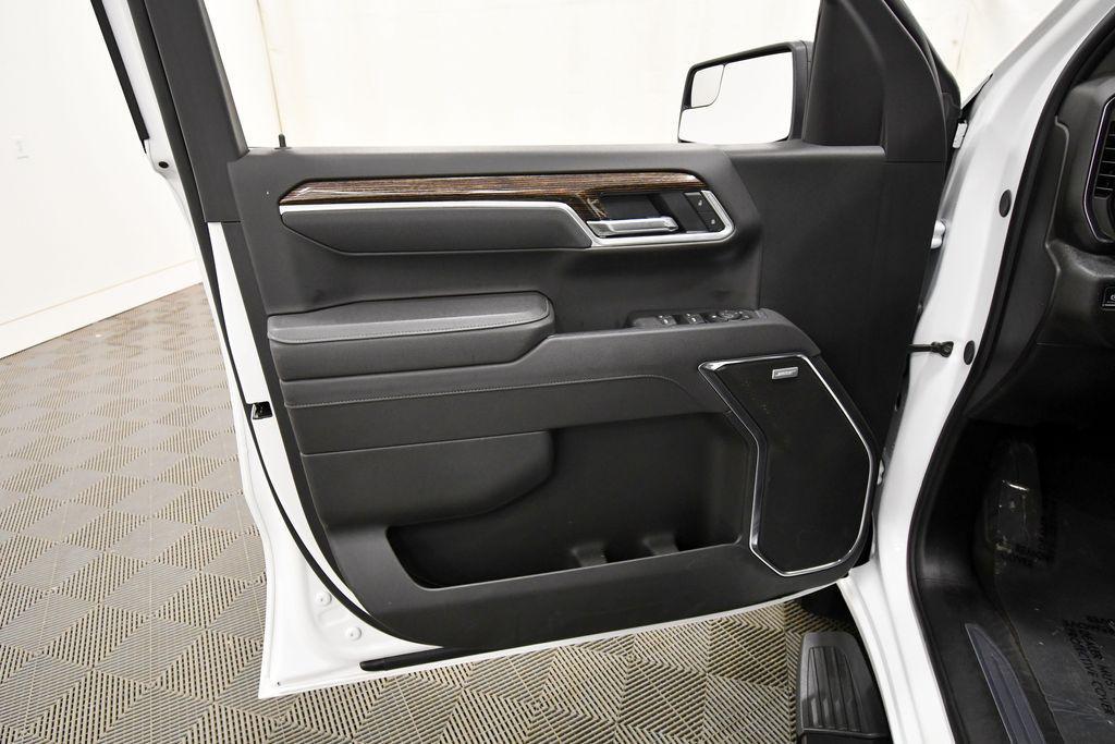 used 2025 GMC Sierra 1500 car, priced at $51,532