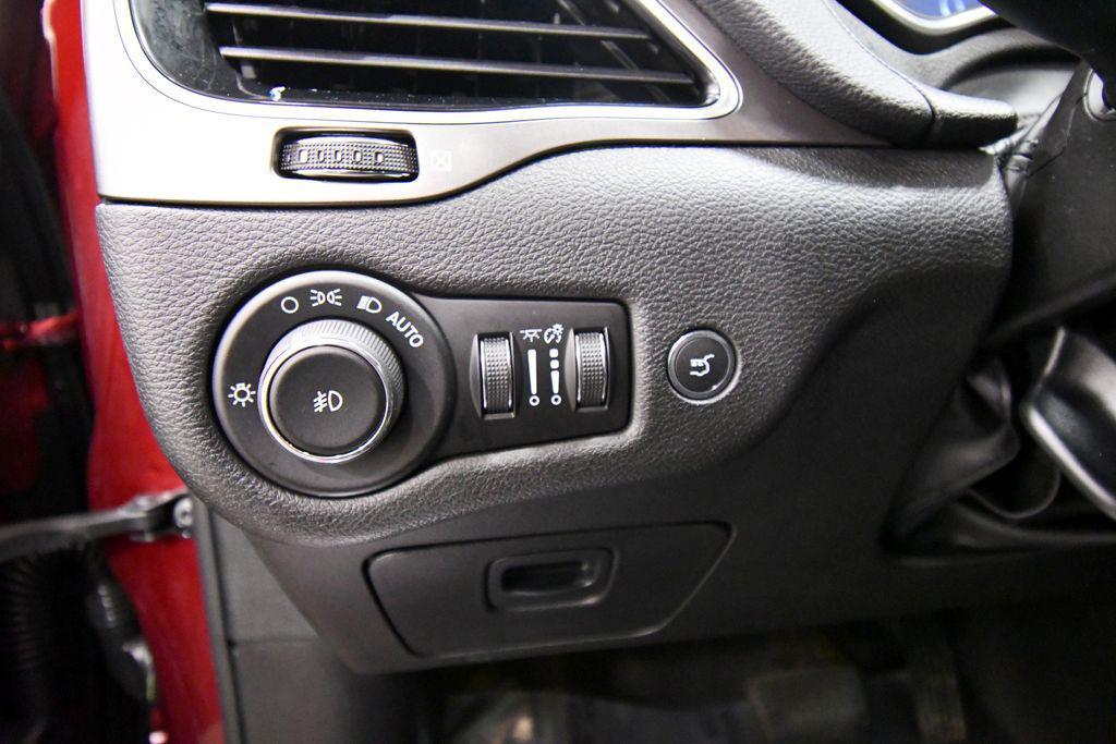 used 2019 Jeep Cherokee car, priced at $18,923