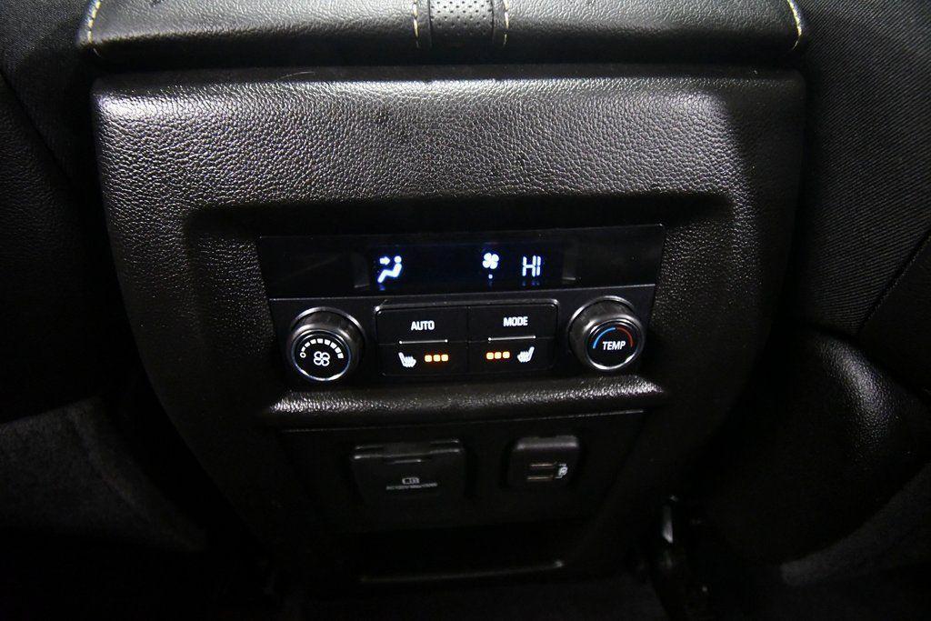used 2023 Chevrolet Traverse car, priced at $32,849