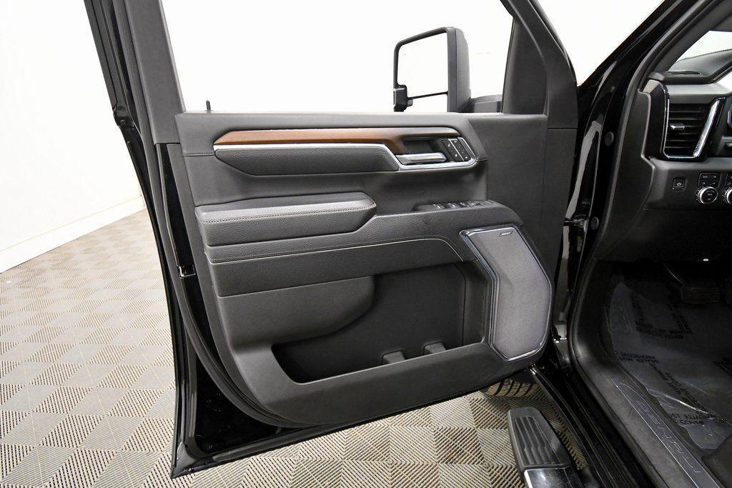 used 2024 GMC Sierra 2500 car, priced at $66,499