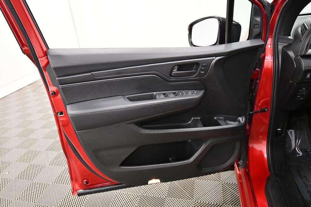 used 2025 Honda Odyssey car, priced at $37,349