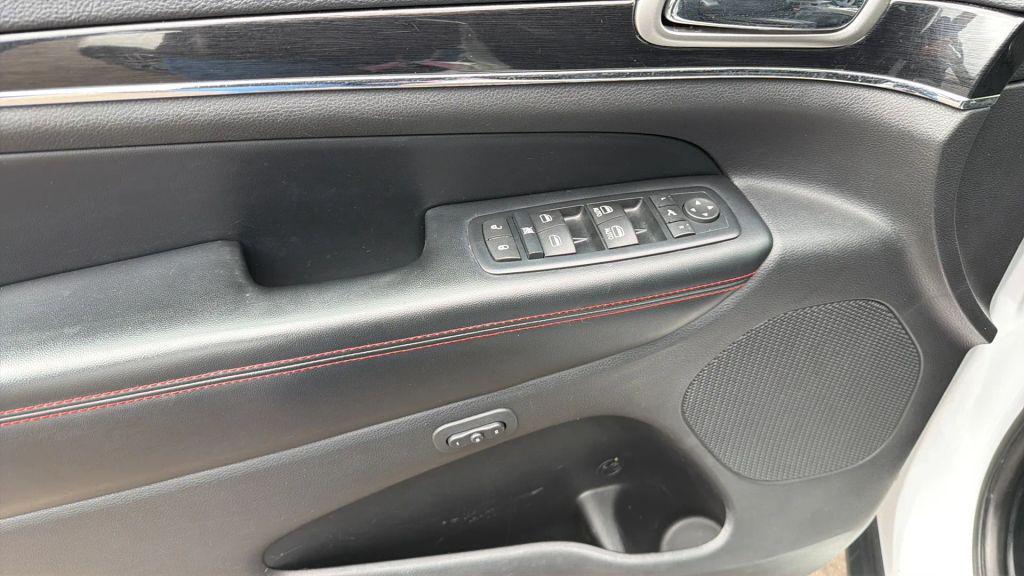 used 2017 Jeep Grand Cherokee car, priced at $18,989