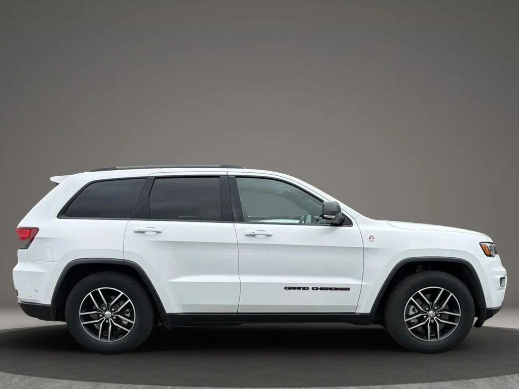 used 2017 Jeep Grand Cherokee car, priced at $18,989