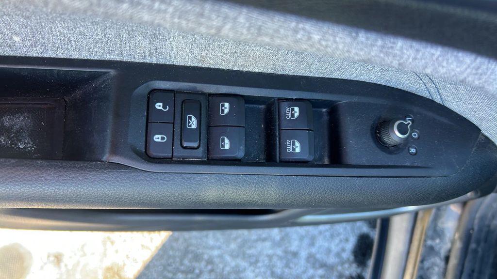 used 2022 Jeep Compass car, priced at $14,989