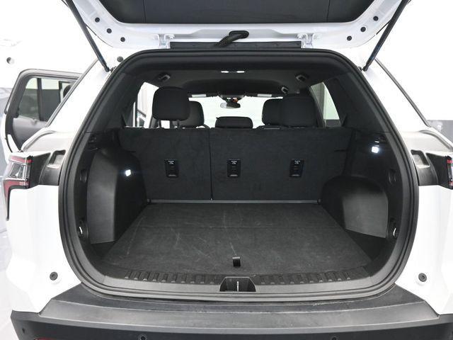 used 2025 Chevrolet Equinox car, priced at $22,982