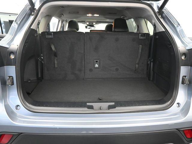used 2023 Toyota Highlander car, priced at $34,982