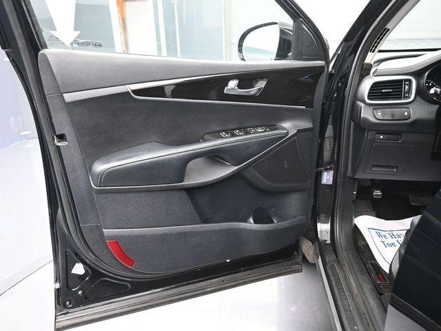 used 2020 Kia Sorento car, priced at $12,982
