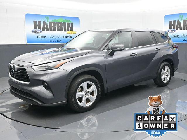 used 2024 Toyota Highlander car, priced at $32,982
