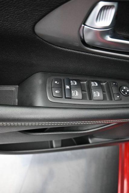 used 2025 Chrysler Pacifica car, priced at $30,982