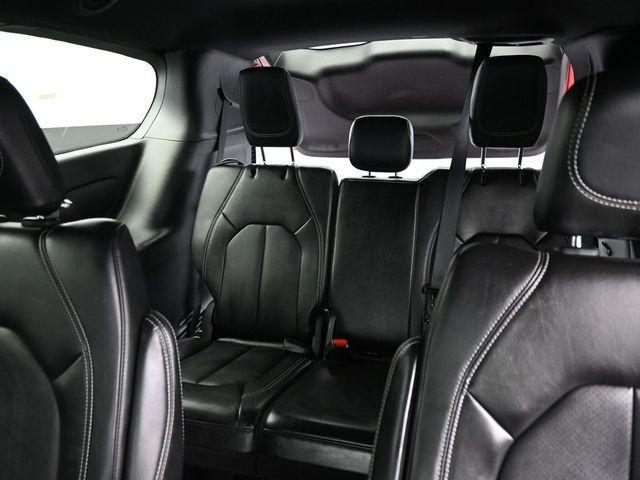 used 2025 Chrysler Pacifica car, priced at $30,982