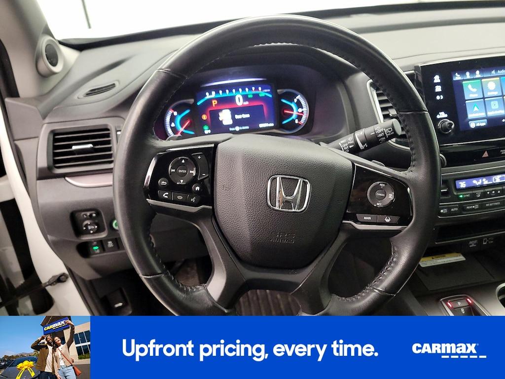 used 2022 Honda Pilot car, priced at $27,998