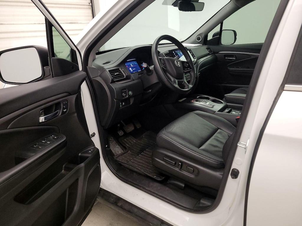 used 2022 Honda Pilot car, priced at $27,998