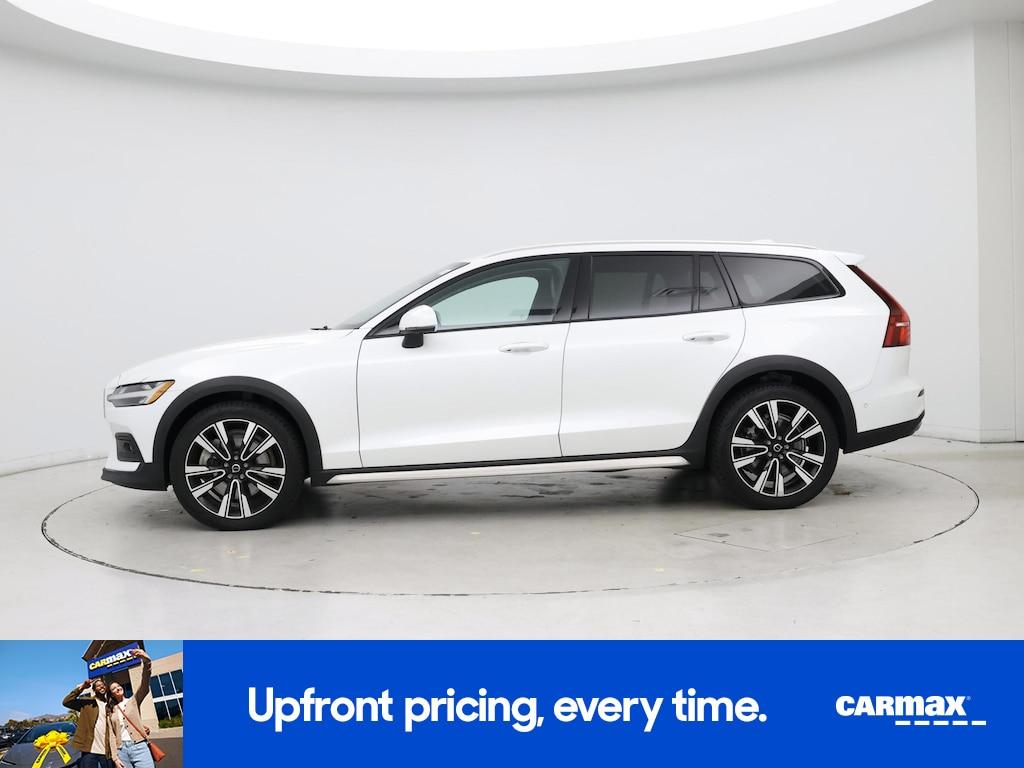used 2023 Volvo V60 Cross Country car, priced at $36,998
