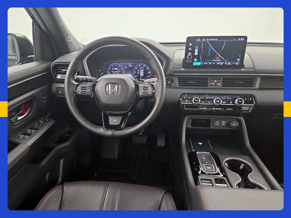used 2025 Honda Pilot car, priced at $51,998