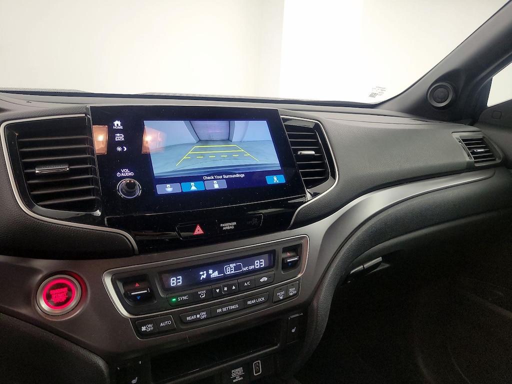 used 2022 Honda Pilot car, priced at $24,998