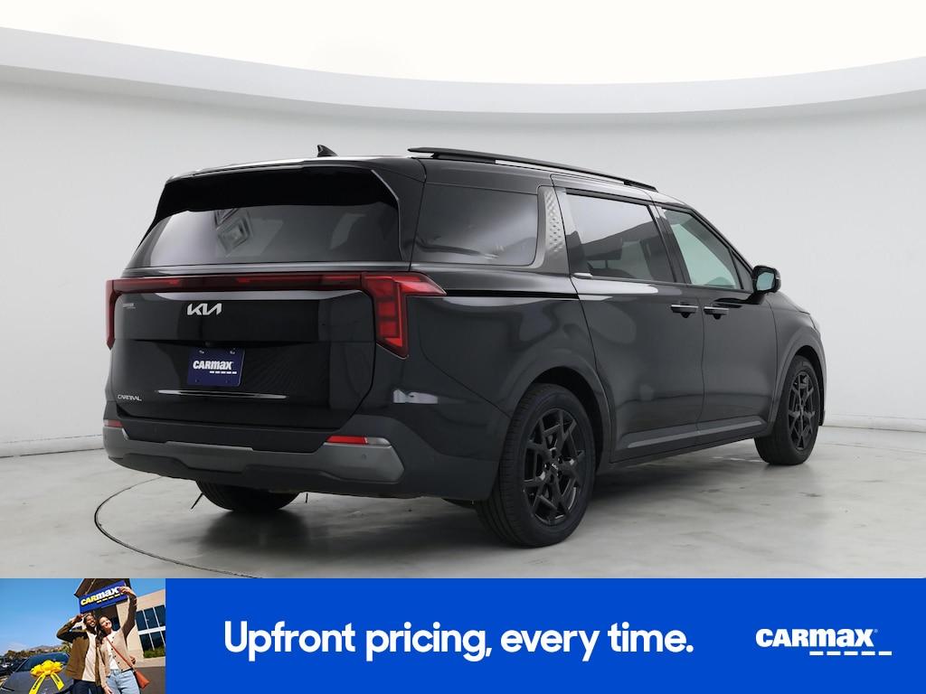 used 2025 Kia Carnival car, priced at $41,998
