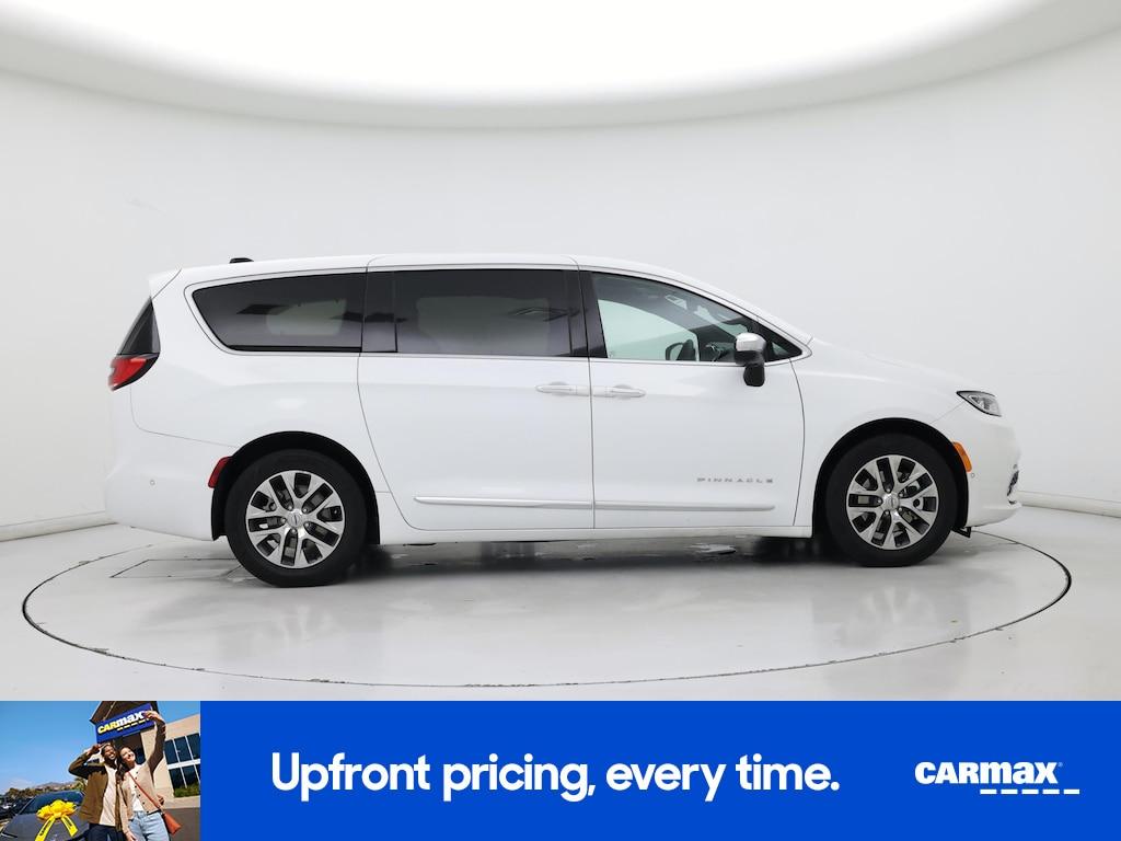 used 2023 Chrysler Pacifica Hybrid car, priced at $39,998