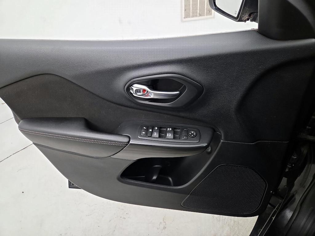 used 2017 Jeep Cherokee car, priced at $13,998