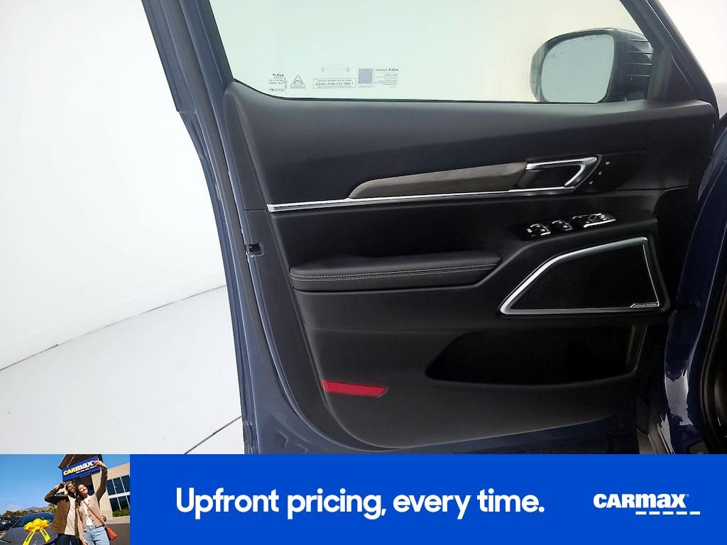 used 2024 Kia Telluride car, priced at $36,998