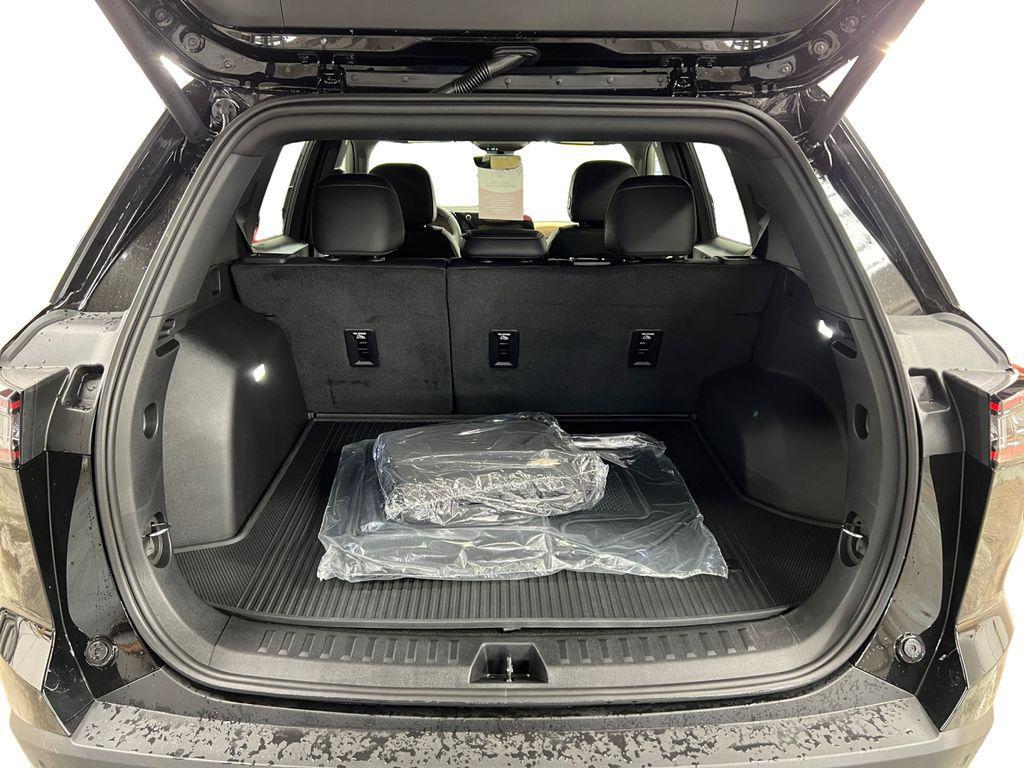 new 2025 Chevrolet Equinox car, priced at $40,370