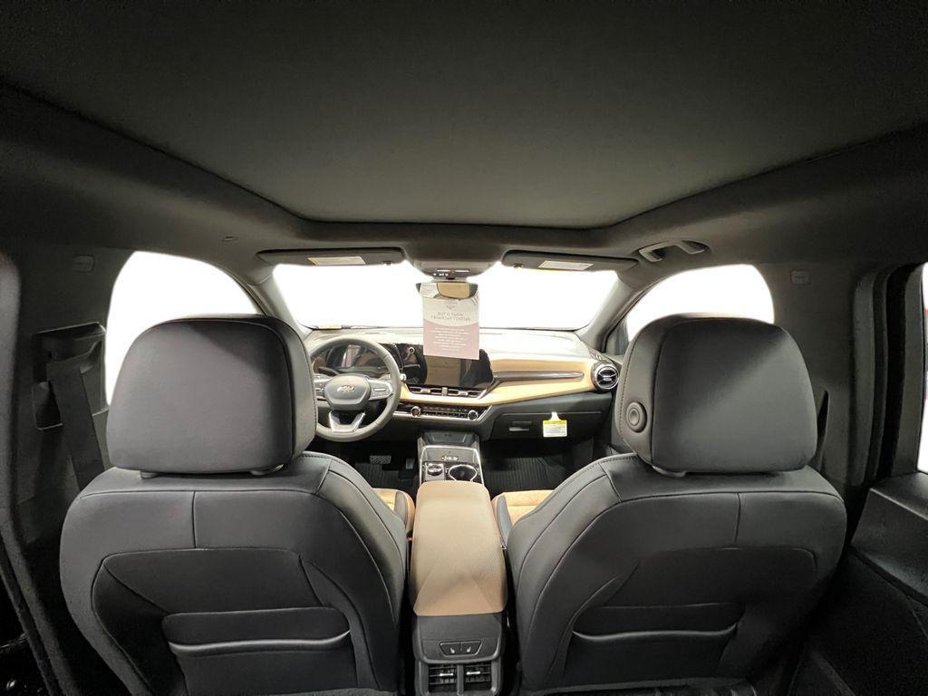 new 2025 Chevrolet Equinox car, priced at $40,370