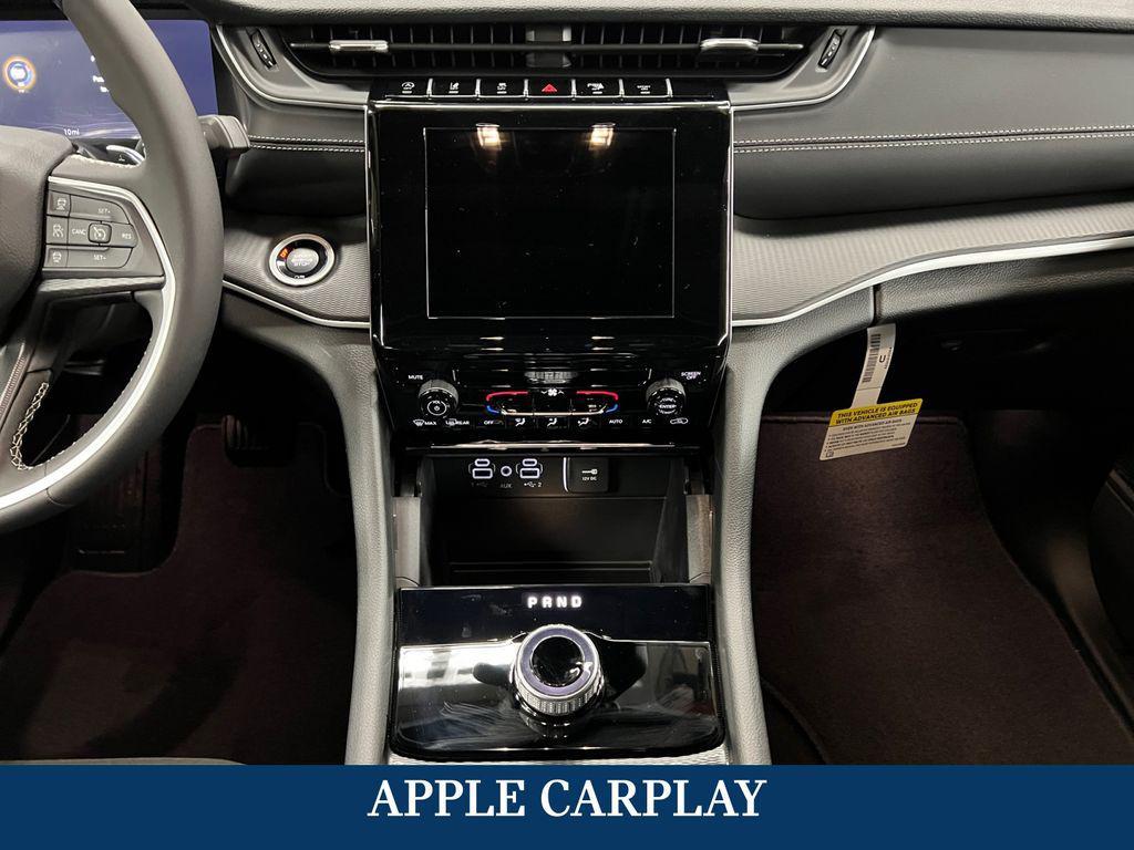 new 2025 Jeep Grand Cherokee car, priced at $43,370