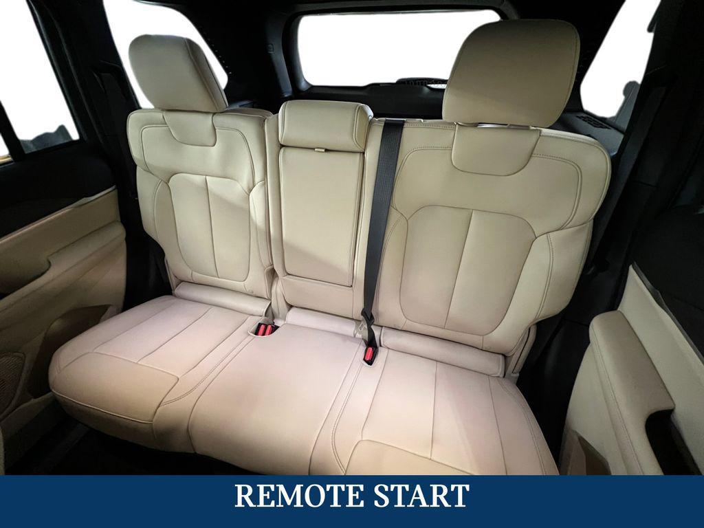 new 2025 Jeep Grand Cherokee car, priced at $50,805