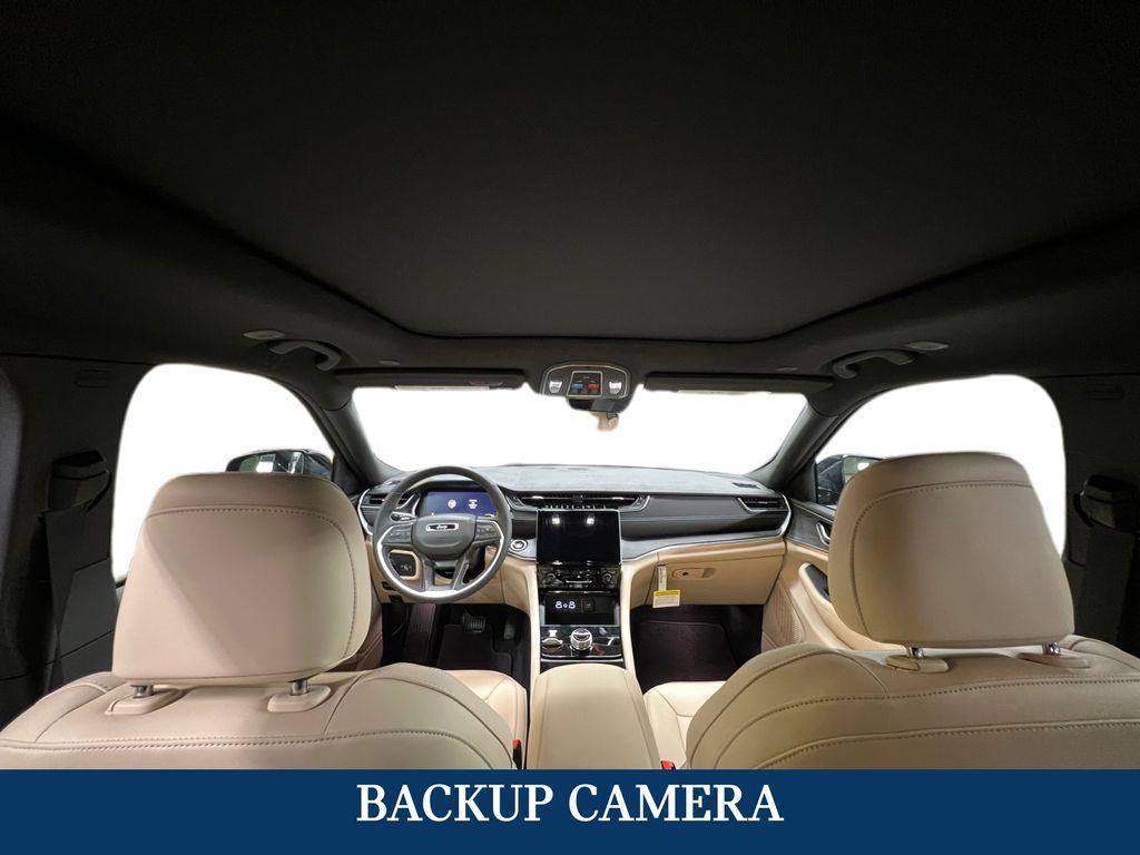 new 2025 Jeep Grand Cherokee car, priced at $50,805