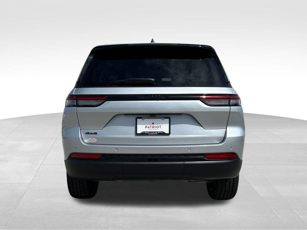 new 2025 Jeep Grand Cherokee car, priced at $48,750