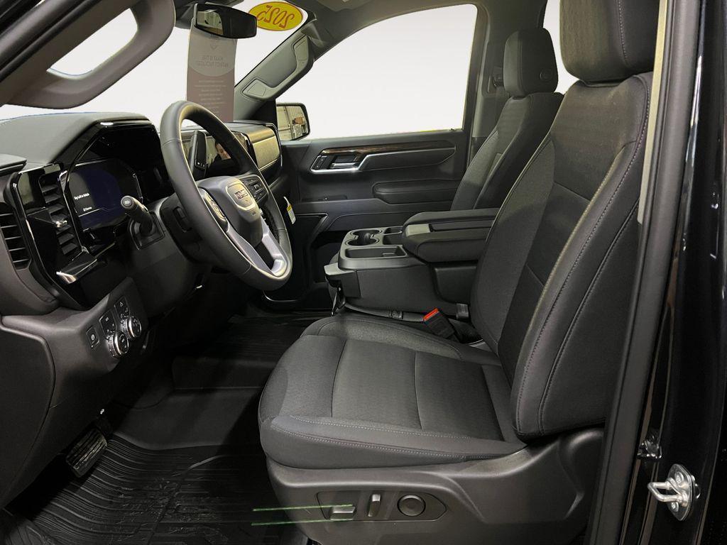new 2025 GMC Sierra 1500 car, priced at $59,875