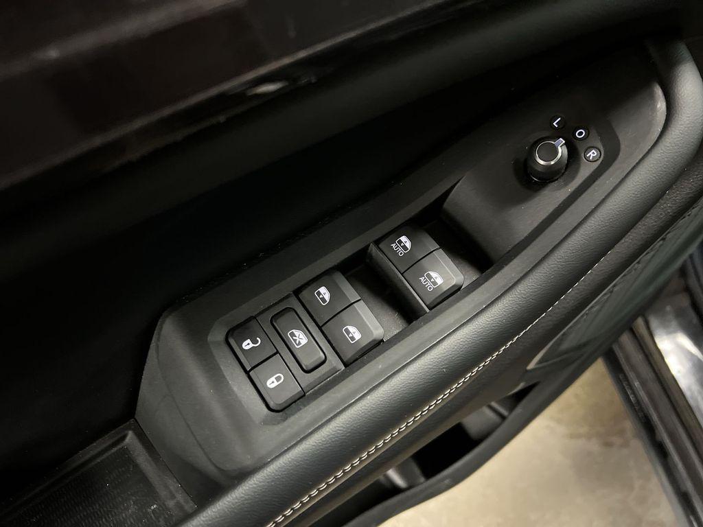 used 2022 Jeep Grand Cherokee car, priced at $27,708