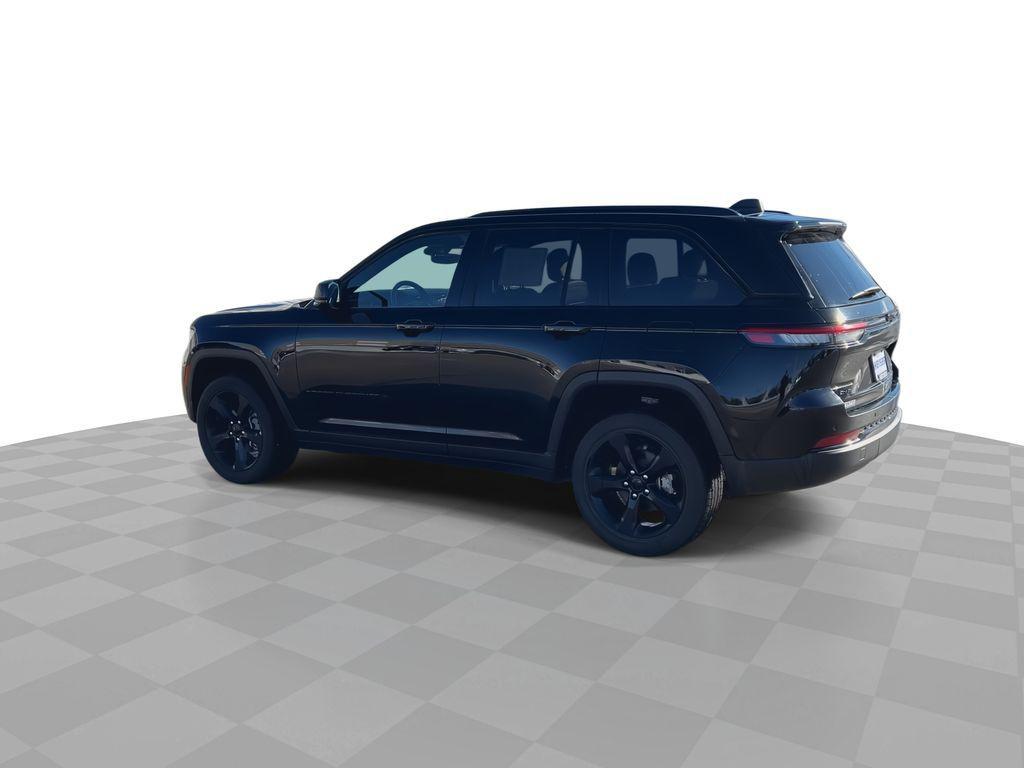 used 2022 Jeep Grand Cherokee car, priced at $27,708