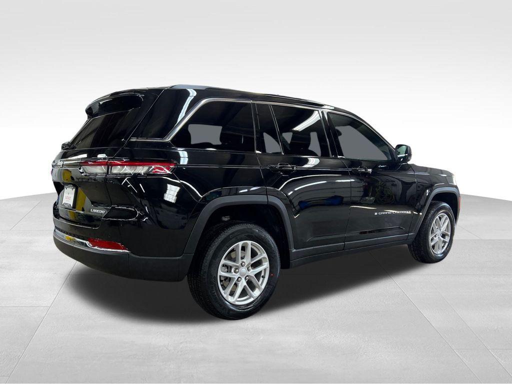 new 2025 Jeep Grand Cherokee car, priced at $43,370