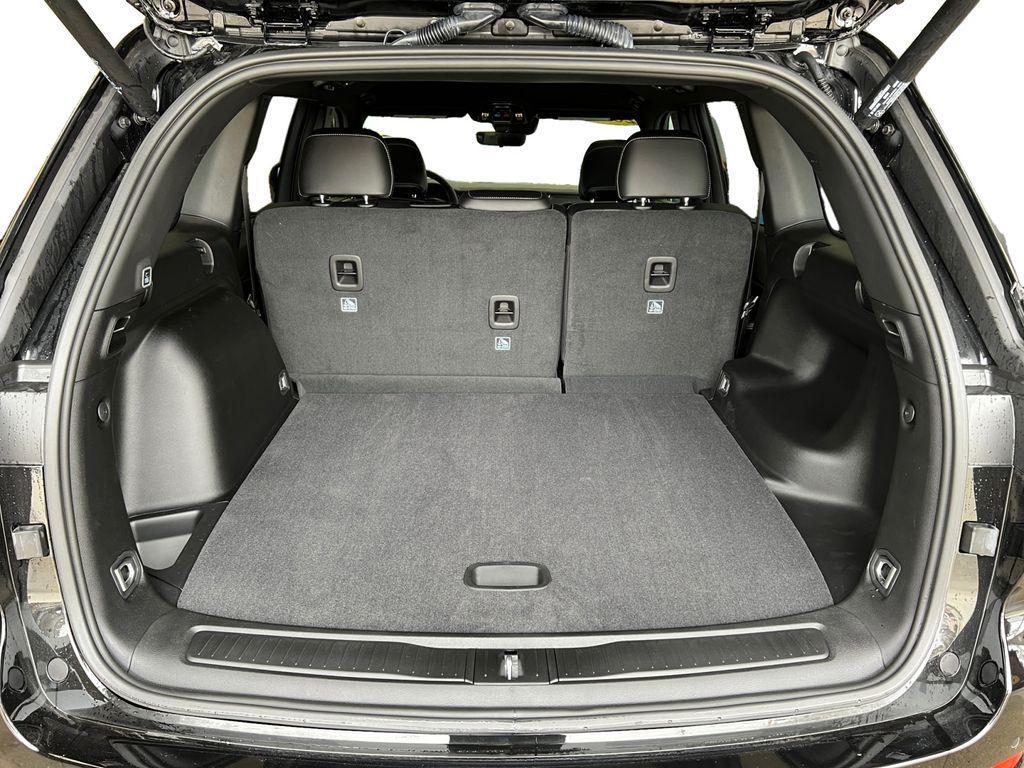 new 2025 Jeep Grand Cherokee car, priced at $44,987