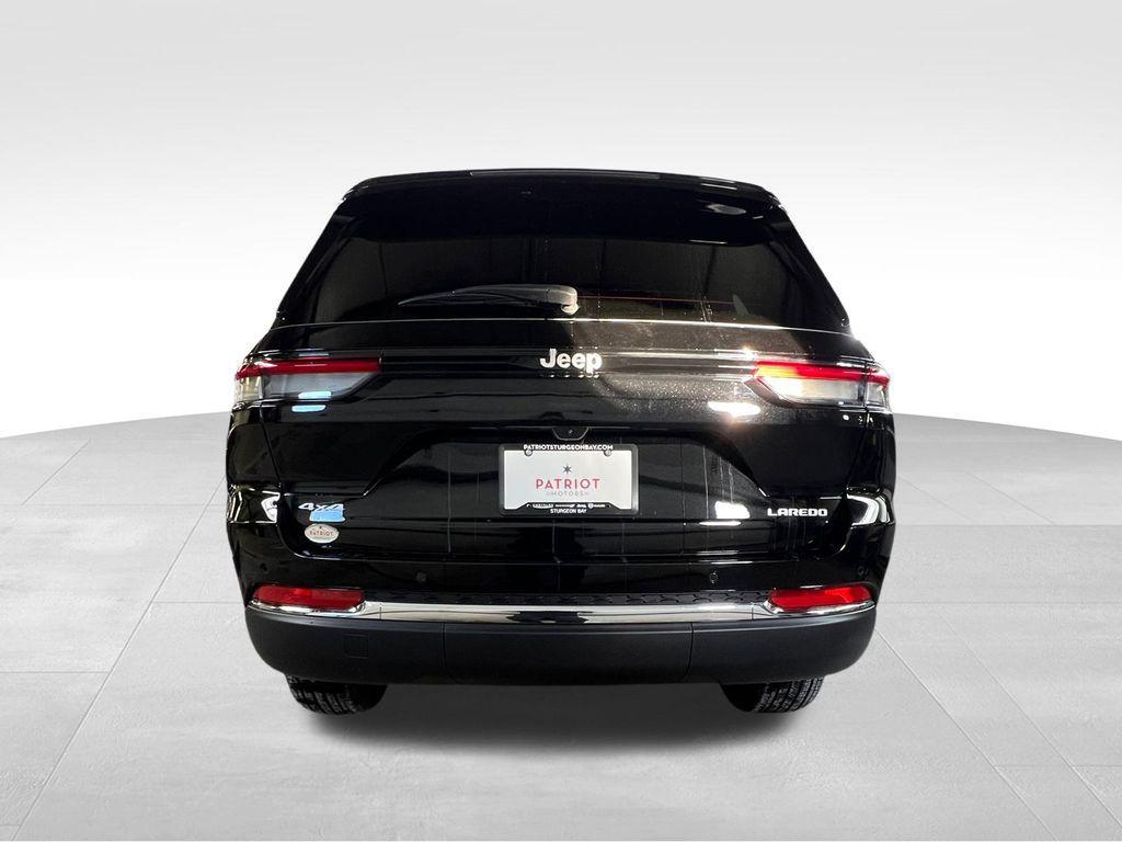 new 2025 Jeep Grand Cherokee car, priced at $39,170