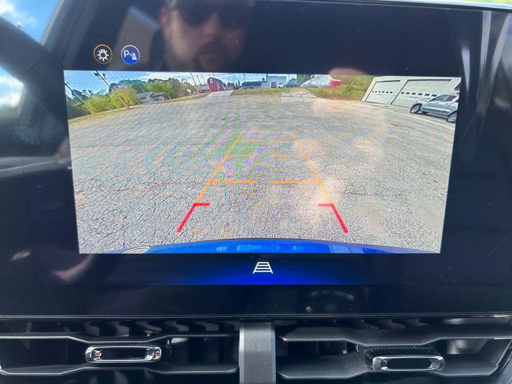 new 2026 Chevrolet Equinox car, priced at $39,215