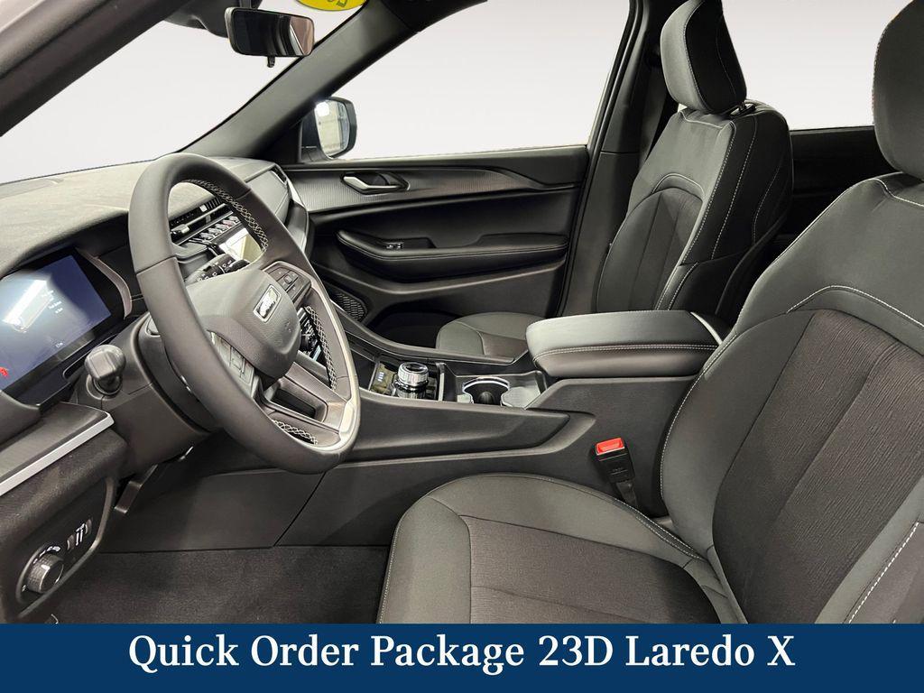 new 2025 Jeep Grand Cherokee car, priced at $44,570