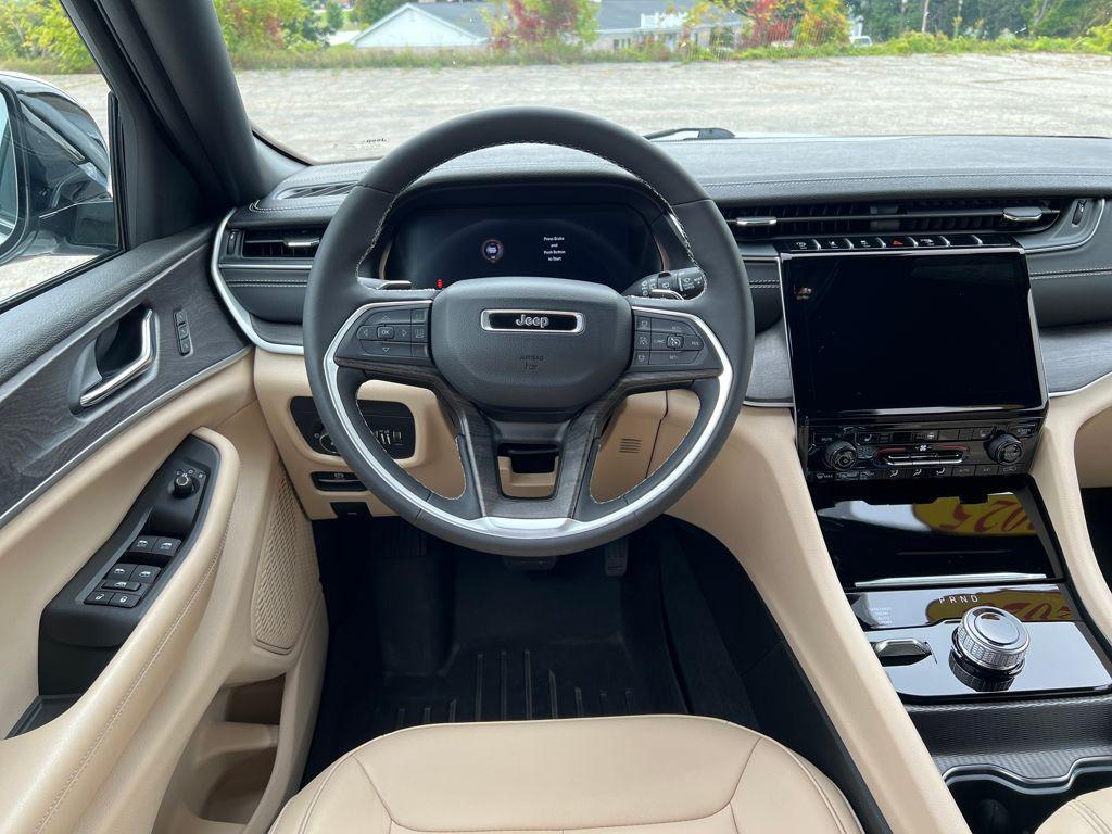 used 2025 Jeep Grand Cherokee L car, priced at $39,965