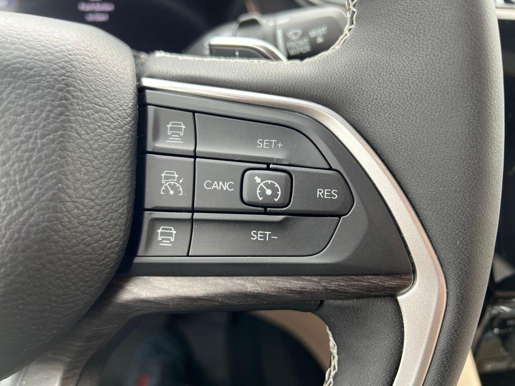 used 2025 Jeep Grand Cherokee L car, priced at $39,965