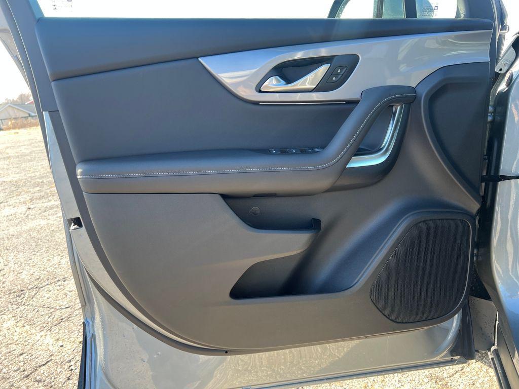 new 2026 Chevrolet Blazer car, priced at $39,995