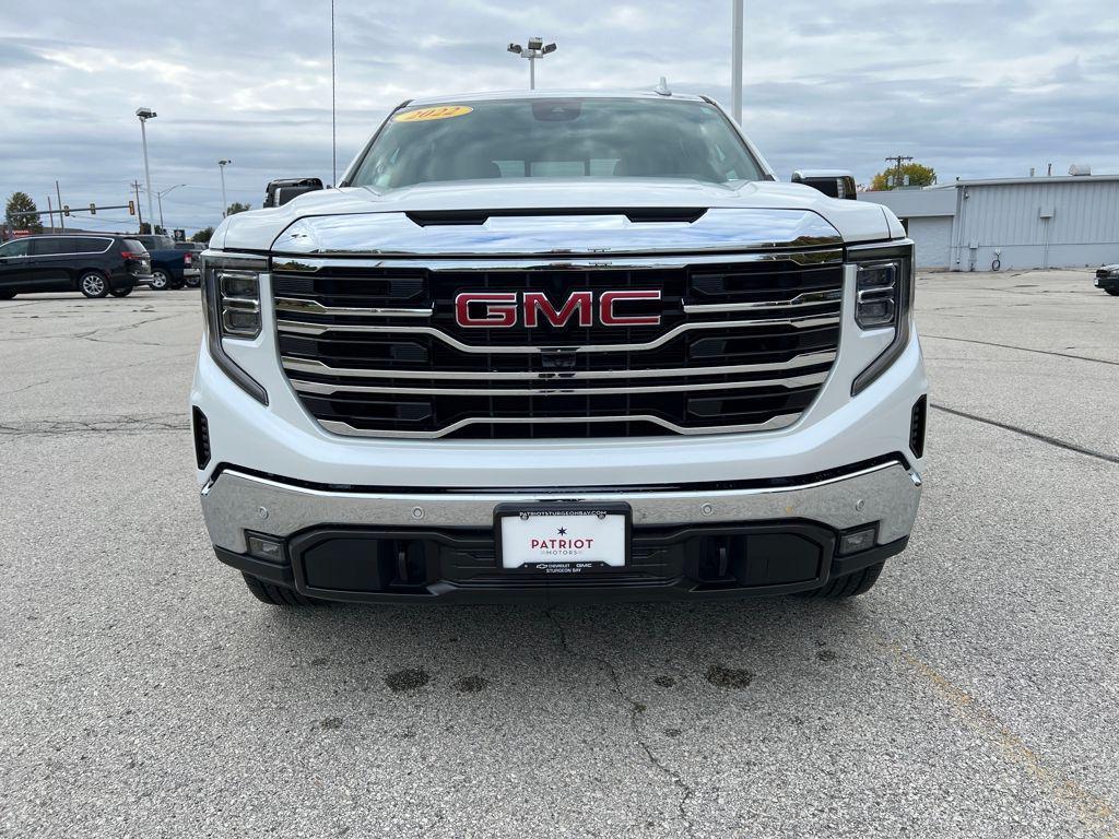 used 2022 GMC Sierra 1500 car, priced at $41,218