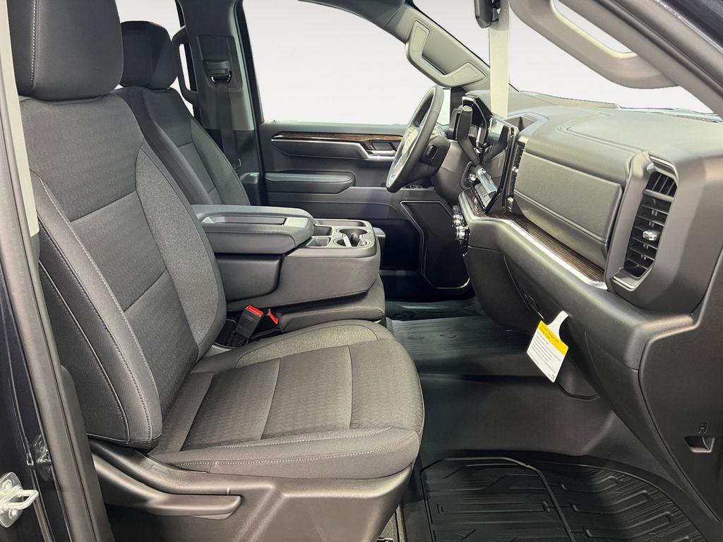 new 2025 GMC Sierra 1500 car, priced at $59,875