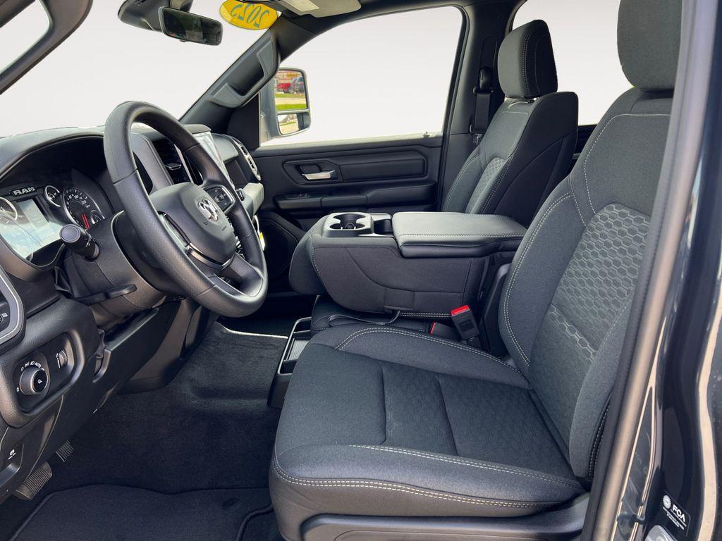 new 2025 Ram 1500 car, priced at $55,695