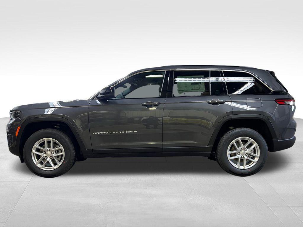 new 2025 Jeep Grand Cherokee car, priced at $34,296